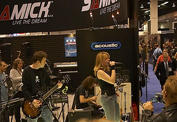 FUTURE 86 at NAMM 2005